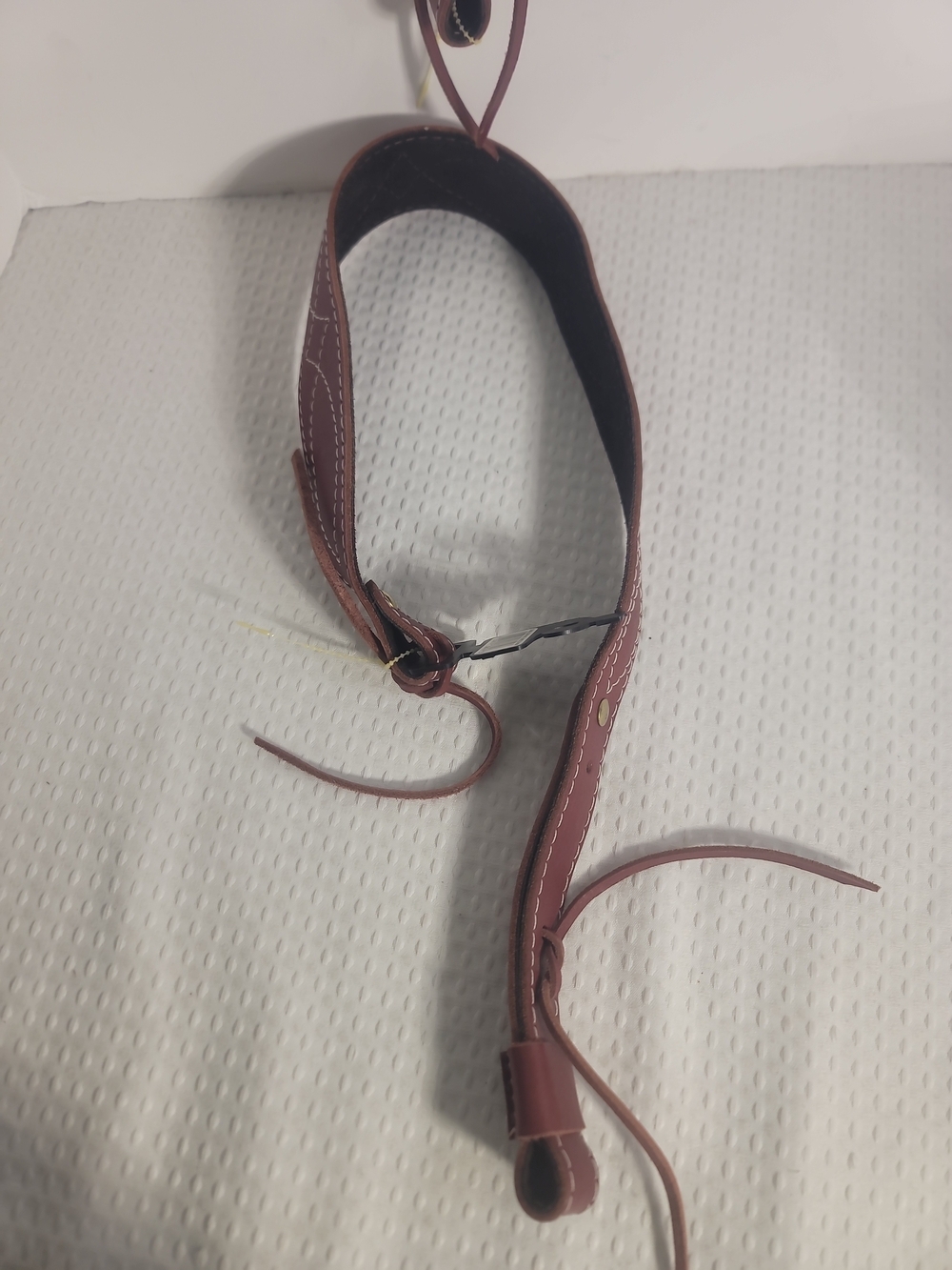 Browning Maroon Leather Rifle Sling with White Contrast Stitching - Picture 6 of 9
